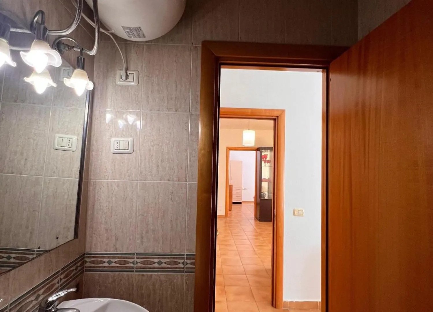 Kalpazo Home New Bazzar Tirana 0*,  Albania