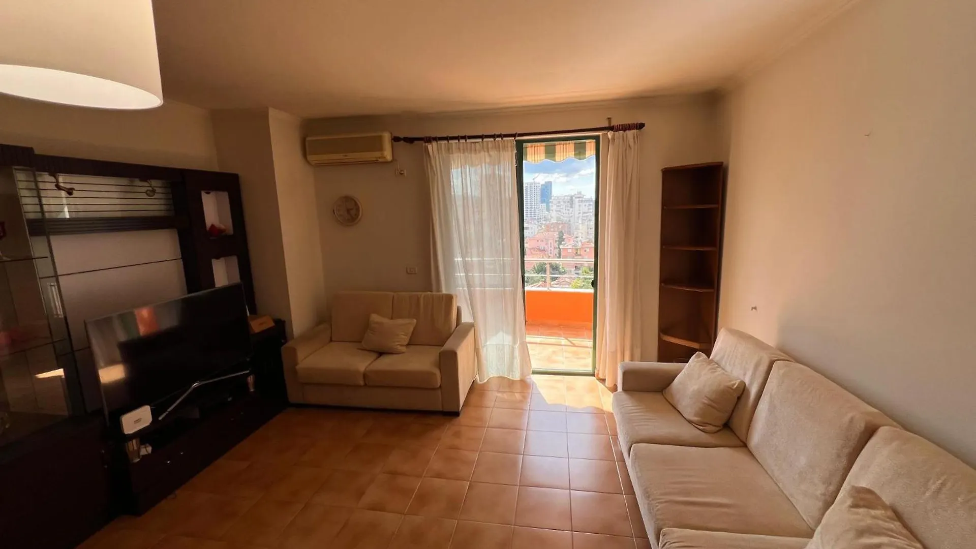 Kalpazo Home New Bazzar Tirana Albania